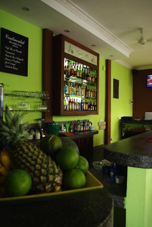 Cyclo Hotel-Bar-Restaurant Phnom Penh Zewnętrze zdjęcie