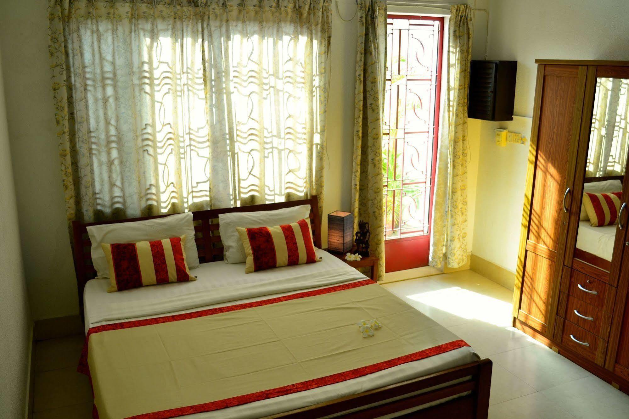 Cyclo Hotel-Bar-Restaurant Phnom Penh Zewnętrze zdjęcie